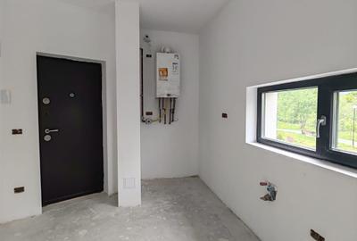 Apartament cu 2 camere semidecomandat în Nord-Est