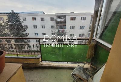 Vânzare apartament 3 camere, situat în Târgu Jiu, strada G-ral Christian Tell - 10