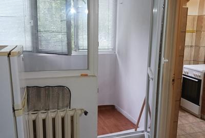 Garsoniera intre Lujerului si Gorjului, etaj 2, balcon, libera - 2