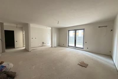 Apartament cu 2 camere în Între Lacuri