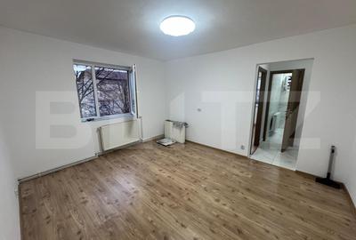 Apartament cu 2 camere decomandat în Micro 14