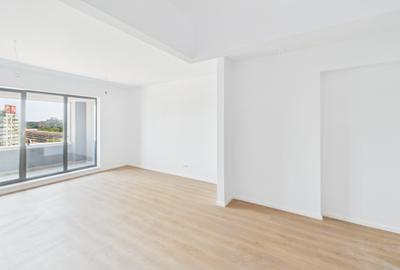 Apartament cu 3 camere semidecomandat în Grivița