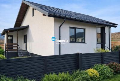 Casa P+M, 82 mp, placa, canalizare, asfalt, Ciurbesti Miroslava - 1