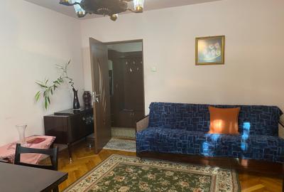 Apartament 3 camere Manastur, str.Padin, zona Piata Flora, decomandat, et.2/4 - 2