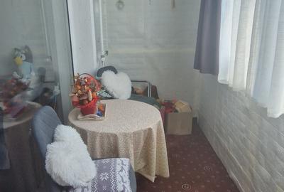 Apartament cu 1 cameră, decomandat, 32 mp+2 balcoane, etaj intermediar, Eroilor - 5