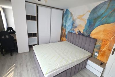 Apartament 3 camere, complet mobilat si utilat, balcon, parcare,etaj 2 - 2