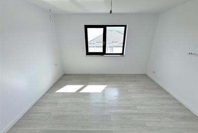 BECI ! ASFALT ! CANALIZARE! GAZON! Vila 4 camere Rediu - 9