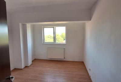 Zona Garii din Fagaras, apartament cu doua camere  25500 euro+TVA - 2