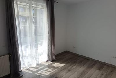 Apartament cu 3 camere semidecomandat în Arhitecților - Calea Cisnădiei