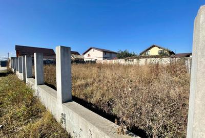 Teren Construcții intravilan de 463 mp, în Cristian