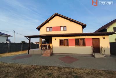 Casă individuală cu 6 camere în Giroc