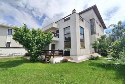 Casă individuală cu 6 camere în Pipera
