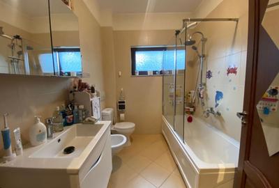 Refugiu elegant cu piscină privată în inima Iancu Nicolae - 30