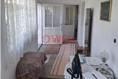 CASĂ FAMILIALĂ DE VÂNZARE, SITUATĂ ÎN GHINDARI - 2