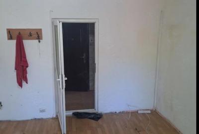 Vânzare garsonieră zona cet nemobilată 21 mp - 3
