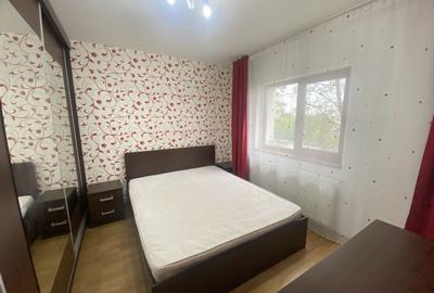 Apartament cu 2 camere decomandat, mobilat în Zorilor