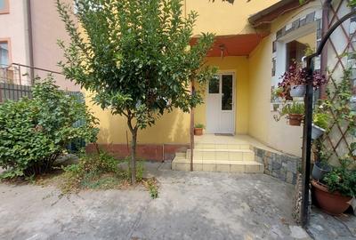 STUDIO DUBLU CU CURTE PROPRIE + PARCARE | recent renovat, metrou 12 minute - 9