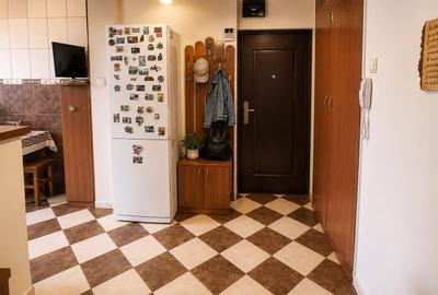 Apartament 2 camere 52 mp * bloc anvelopat * bloc 1983 * metrou - 7