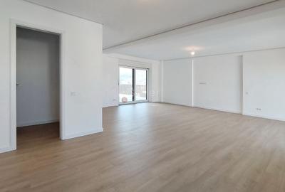 Penthouse Imobil Nou- zona Carpatilor - 1