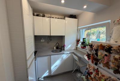 PROPUN SPRE VANZARE CASA RENOVATA ZONA 1 MAI - 10