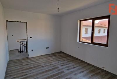 Duplex de vanzare cu 4 camere Mosnita Noua - ID V5302 - 26