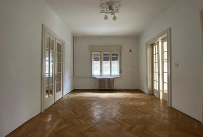 Casă individuală cu 4 camere în Floreasca
