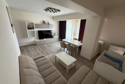 Apartament cu 3 camere decomandat în Primo