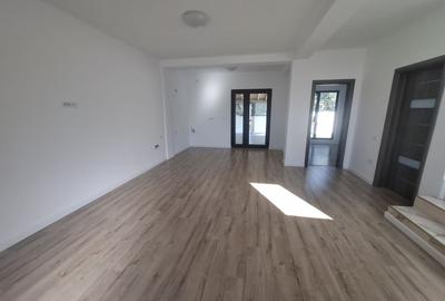 Vila individuala SUPERBA Tunari, ZONA BUNA, TOATE utilitatile - 10