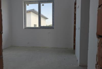 FARA COMISIOANE casa 4 camere 2 bai P+pod terasa la cheie in Crevedia - 9