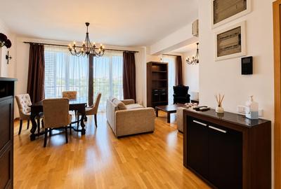 Apartament cu 3 camere semidecomandat în Kiseleff