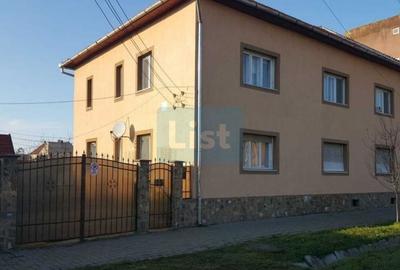 Villa for sale, 2 Apartments, 220mp, Ineu - 2