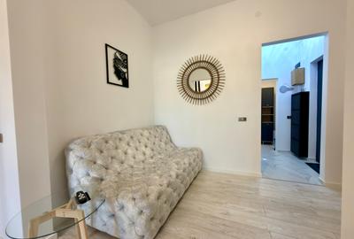 Apartament cu 2 camere în P-ța Universității