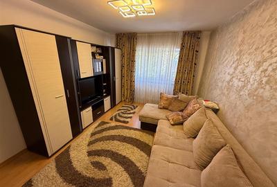 Apartament cu 3 camere decomandat, mobilat în Păcurari