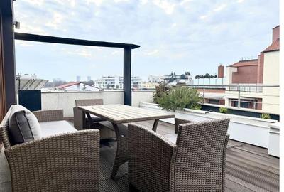 Apartament cu 3 camere decomandat în Herăstrău