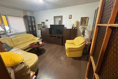 Apartament cu 4 camere, mobilat în Podul de Fier