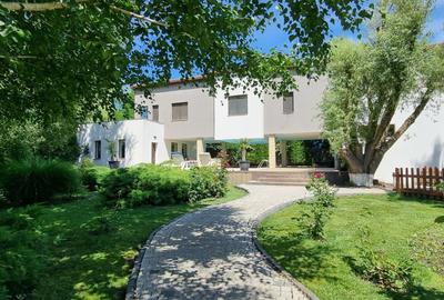 Casă individuală cu 7 camere în Bolintin-Deal