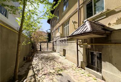 Piata Unirii | Tineretului | 5 camere + terasa | Curte | Parcare - 21