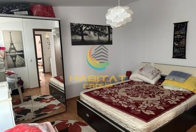 Apartament cu 3 camere decomandat, mobilat în Central
