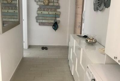 Complex langa plaja - zona Crown Plaza Mamaia - 8