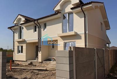 Duplex cu 4 camere în Moșnița Veche