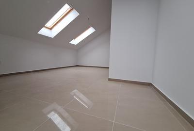 Apartament cu 3 camere decomandat în Chișoda