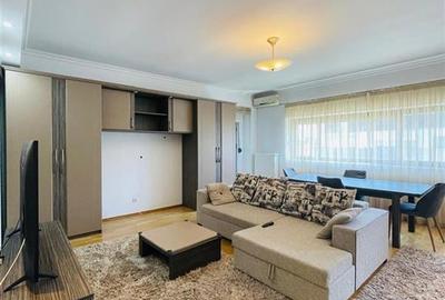 Apartament cu 3 camere decomandat, mobilat în Băneasa