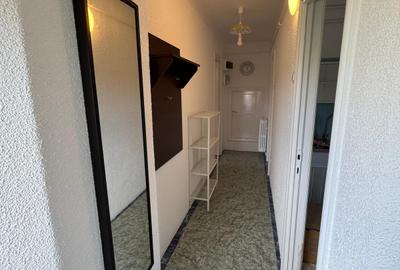 Mansarda in vila P+1E+M, proaspat zugravit, mobilier nou, caldura si apa incluse - 9