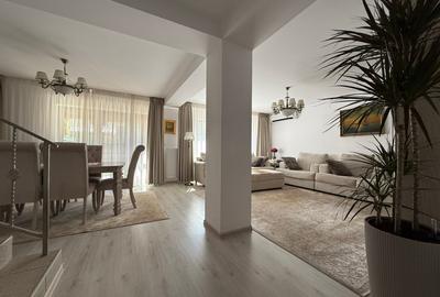Duplex cu 5 camere în Central