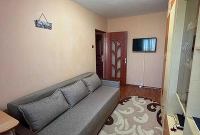 Garsoniera Piata Nicolina-Podu Ros, etaj intermediar, INVESTITIE - 1