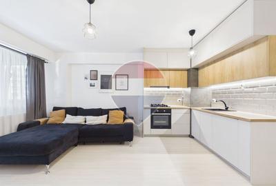 Apartament cu 3 camere decomandat în Obor