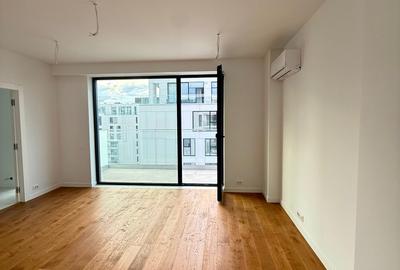 Apartament cu 3 camere semidecomandat în Cotroceni