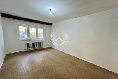 Apartament cu 3 camere, pregatit pentru renovare in Zorilor - 1