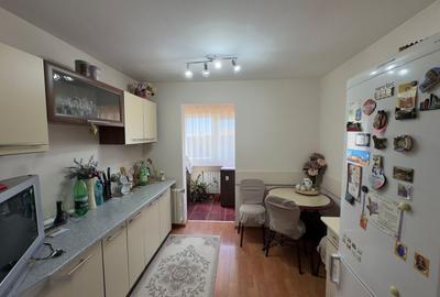 Inel 1 - Dionisie cel mic apartament semidecomandat 2 camere - 3