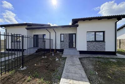 Duplex pe plan - compartimentare practica - 3 bai - teren 375 mp - 2